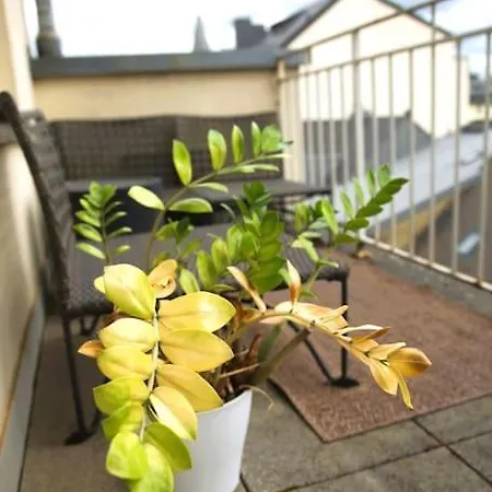 Charming Penthouse In The Center Daire *
