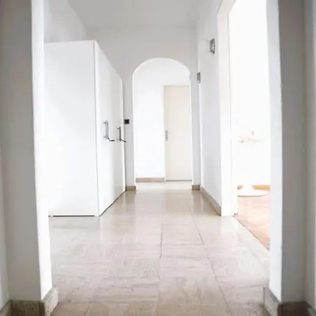 Charming Penthouse In The Center Lüksemburg