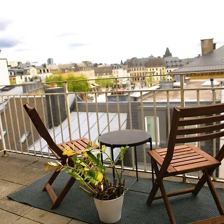 Charming Penthouse In The Center Daire