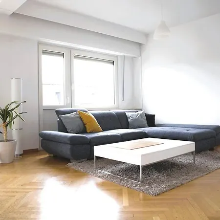 Charming Penthouse In The Center