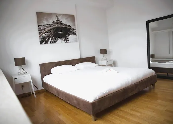 Charming Penthouse In The Center