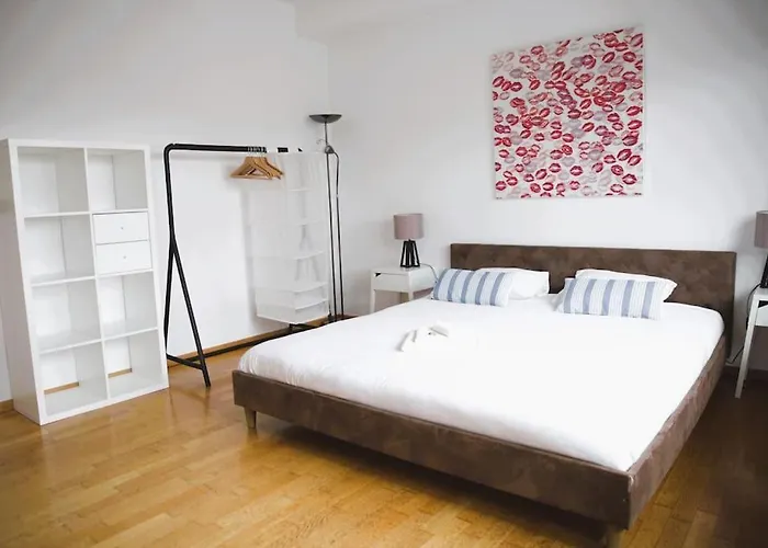 Charming Penthouse In The Center *